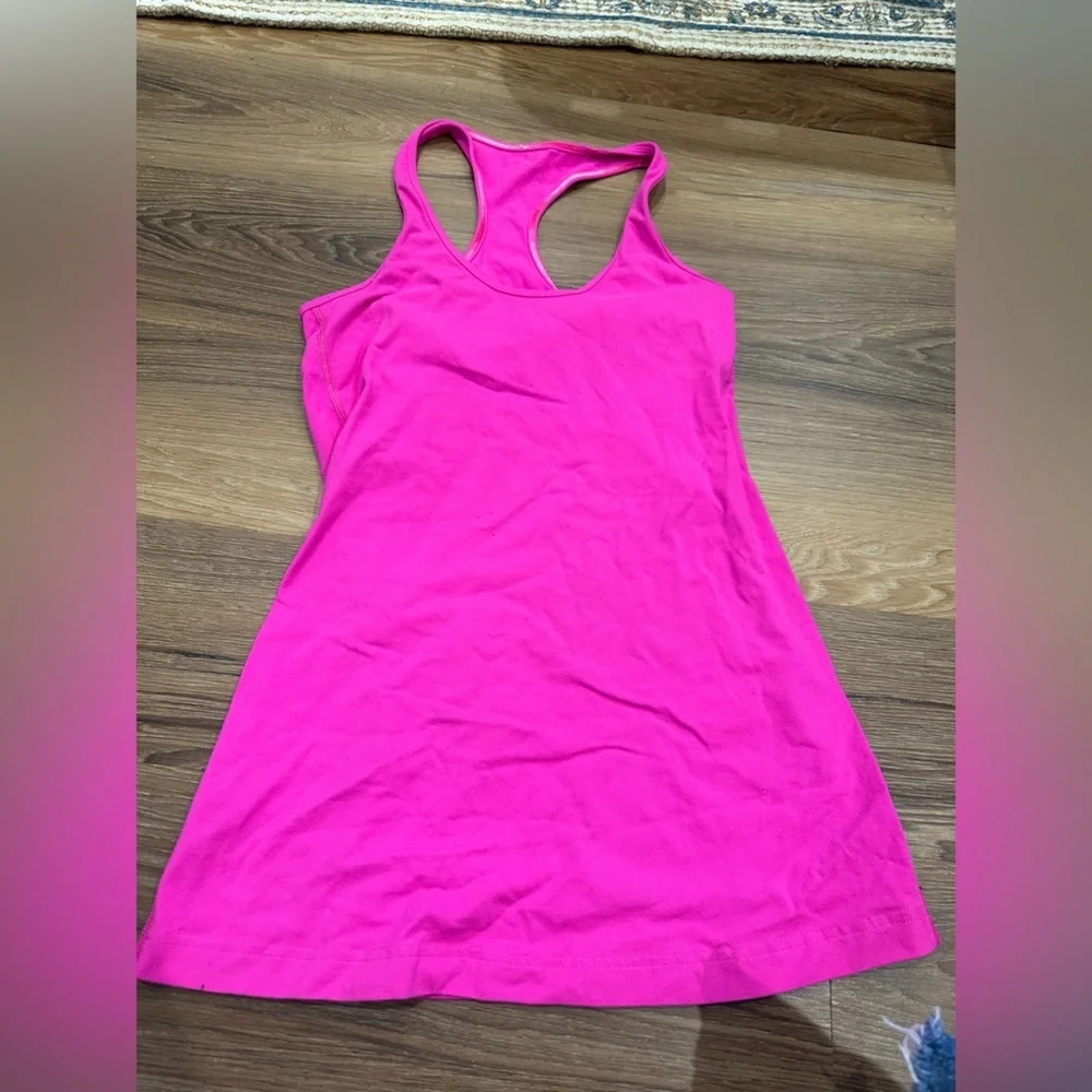 Lululemon - Six Piece Tank Bundle